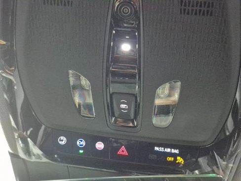 New 2026 Cadillac Optiq Luxury 1 image 21