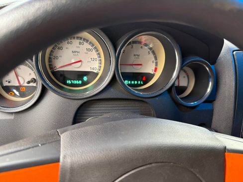 Used 2010 Dodge Charger RWD image 9