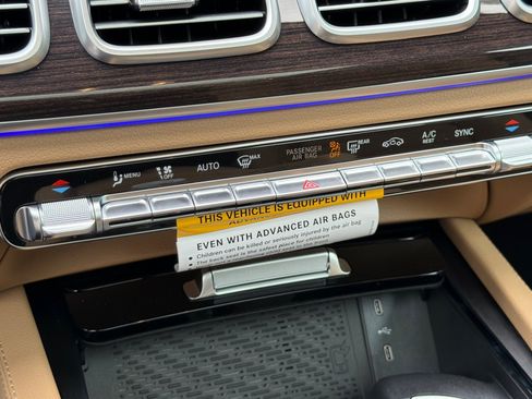 New 2026 Mercedes-Benz GLS 450 4MATIC image 21