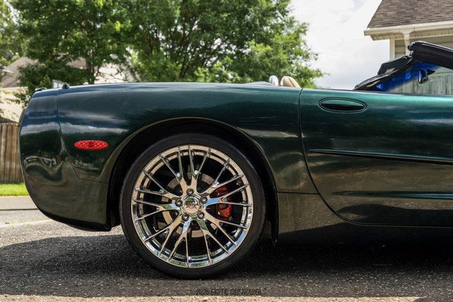 Used 2001 Chevrolet Corvette Convertible w/ Preferred Equipment Group2 RWD image 10