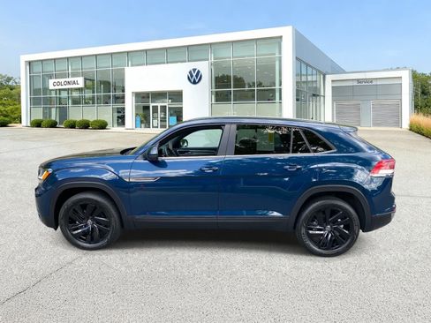 Certified 2023 Volkswagen Atlas Cross Sport SE w/ Panoramic Sunroof Package AWD/4WD image 2