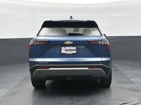 Used 2026 Chevrolet Equinox LT FWD image 5