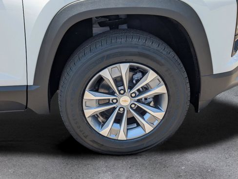New 2026 Chevrolet Equinox LT w/ Convenience Package II FWD image 6