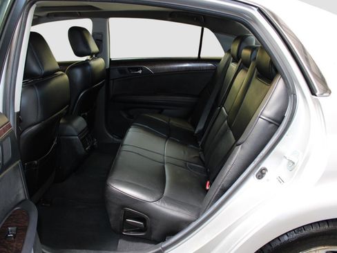 Used 2011 Toyota Avalon FWD image 31