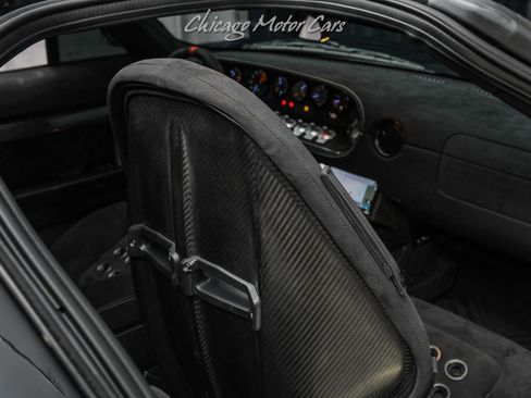 Used 2006 Ford GT image 22