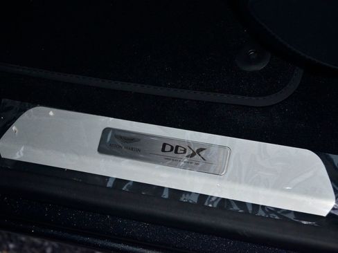 Used 2023 Aston Martin DBX image 20