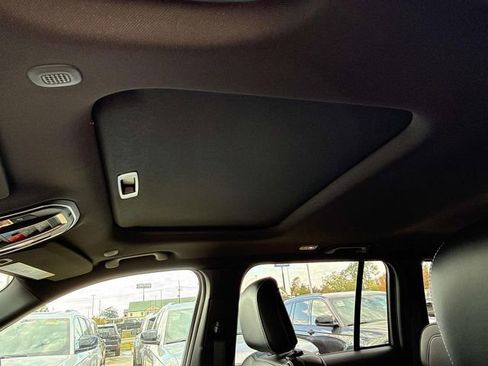 New 2025 Jeep Grand Cherokee Altitude RWD image 13