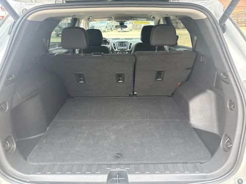 Used 2022 Chevrolet Equinox LT image 24