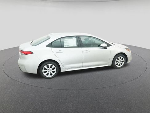 New 2025 Toyota Corolla LE image 10