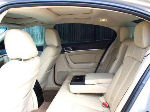 Used 2009 Lincoln MKS FWD image 11