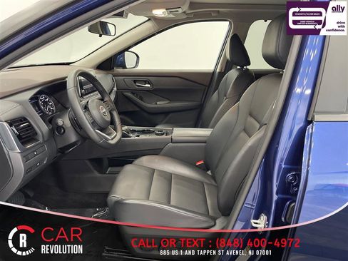 Used 2022 Nissan Rogue SV w/ SV Premium Package AWD/4WD image 11