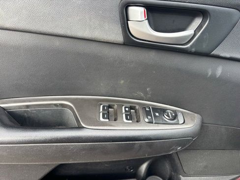 Used 2018 Kia Optima LX image 21