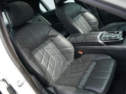 Used 2023 BMW 760i xDrive w/ Executive Package AWD/4WD image 68