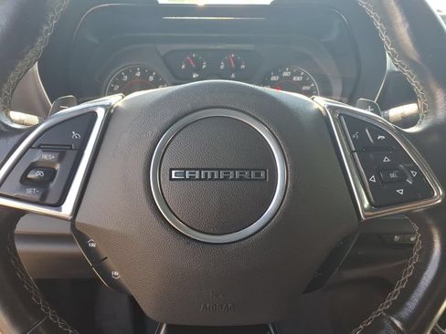 Used 2023 Chevrolet Camaro LT w/ Technology Package RWD image 5