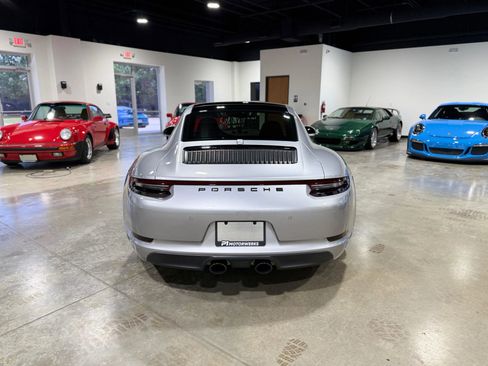 Used 2019 Porsche 911 Carrera 4 GTS AWD/4WD image 11