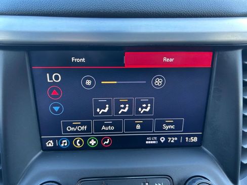 Certified 2023 GMC Acadia SLE w/ Driver Convenience Package image 30