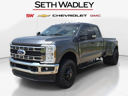 Used 2024 Ford F350 XLT AWD/4WD image 3