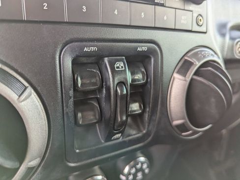 Used 2016 Jeep Wrangler Unlimited Sport w/ Quick Order Package 23S image 17