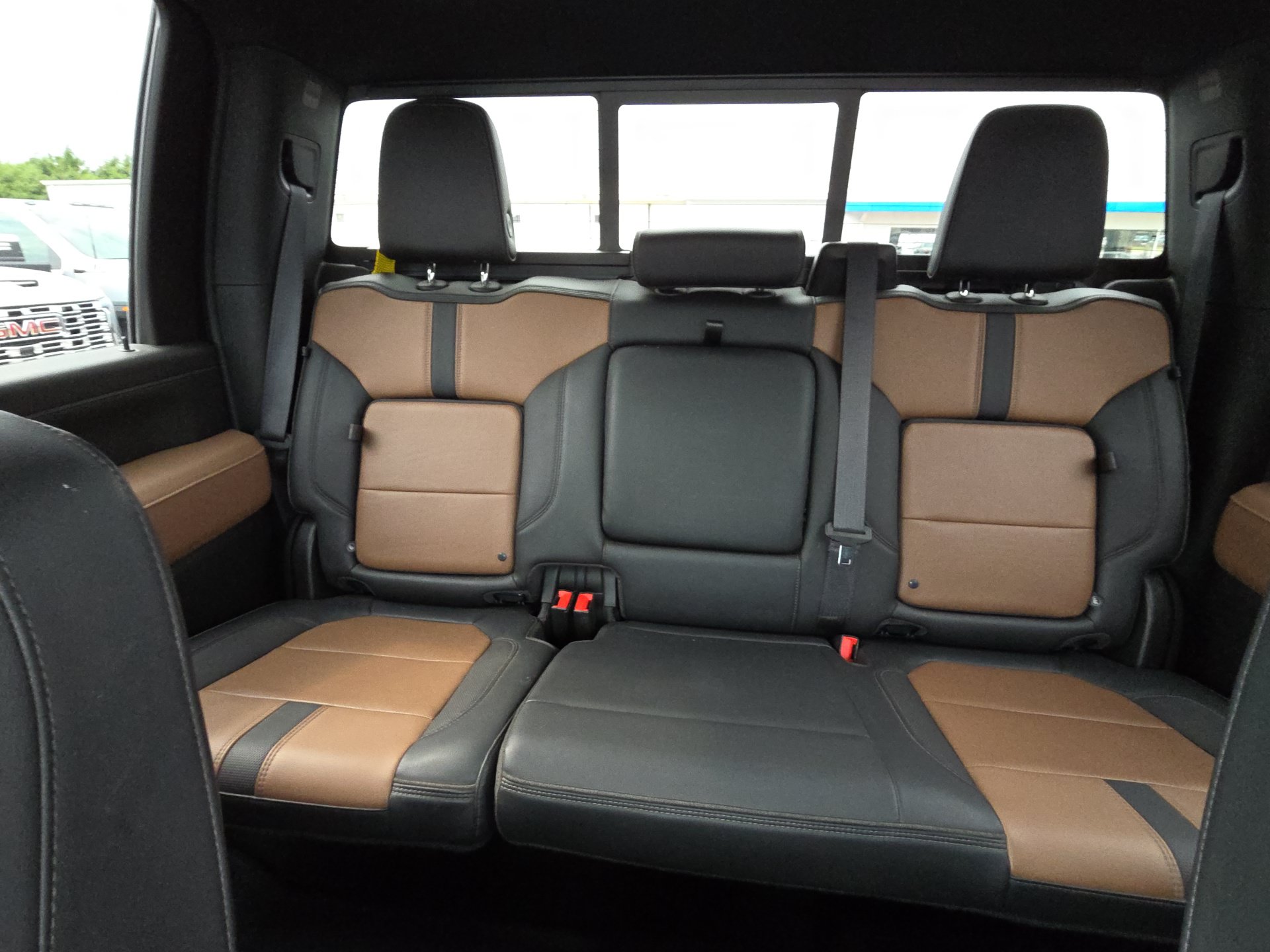 Used 2022 Chevrolet Silverado 2500 High Country AWD/4WD image 27