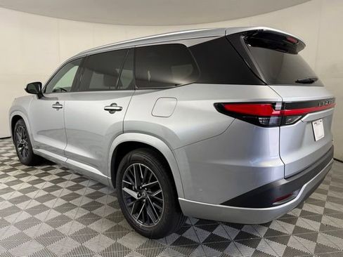 Used 2025 Lexus TX 350 AWD w/ Technology Package image 9