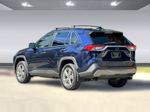 Used 2021 Toyota RAV4 Limited w/ Carpet Mat Package (TMS) AWD/4WD image 3