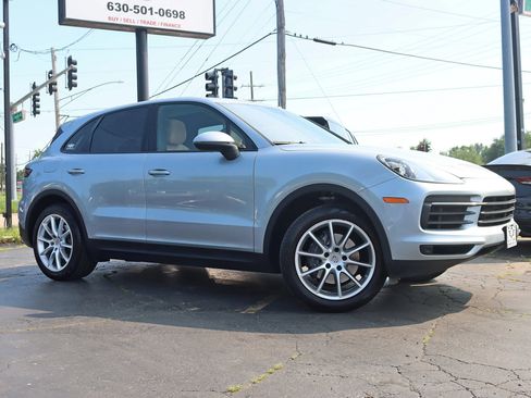 Used 2020 Porsche Cayenne AWD/4WD image 3