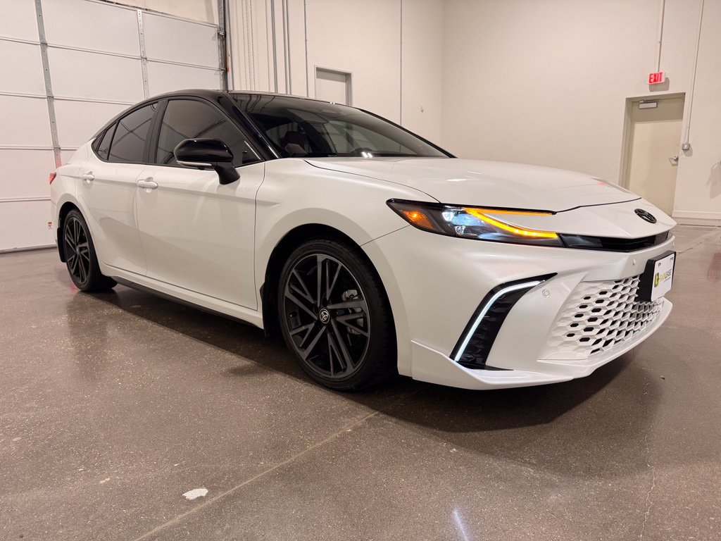 Used 2026 Toyota Camry XSE w/ Premium Plus Package FWD image 3