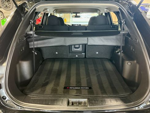 Used 2024 Mitsubishi Outlander ES FWD image 28