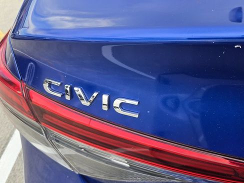 Certified 2024 Honda Civic EX image 11