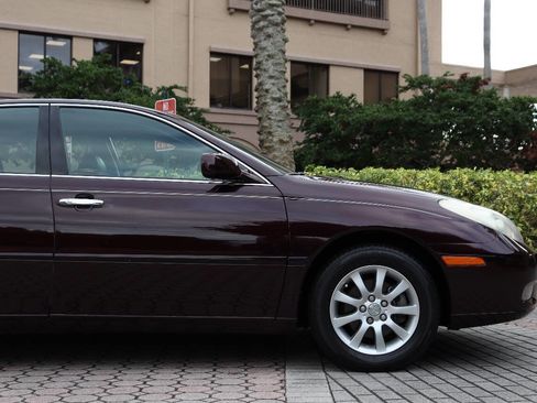 Used 2003 Lexus ES 330 image 22