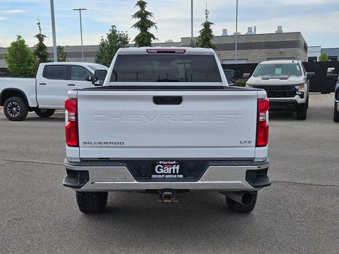 Used 2024 Chevrolet Silverado 3500 LTZ w/ LTZ Convenience Package AWD/4WD image 4