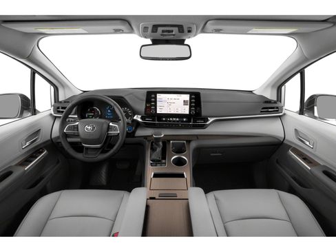 Used 2024 Toyota Sienna XLE FWD image 7