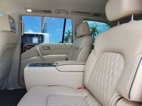 Used 2019 INFINITI QX80 Luxe w/ 22" Wheel Package RWD image 16