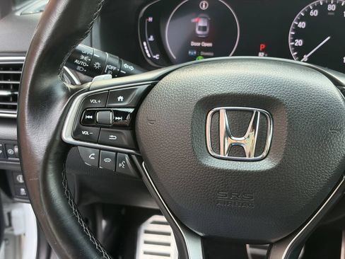 Used 2018 Honda Accord Sport image 28