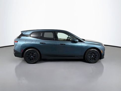 Used 2024 BMW iX xDrive50 w/ Premium Package AWD/4WD image 8