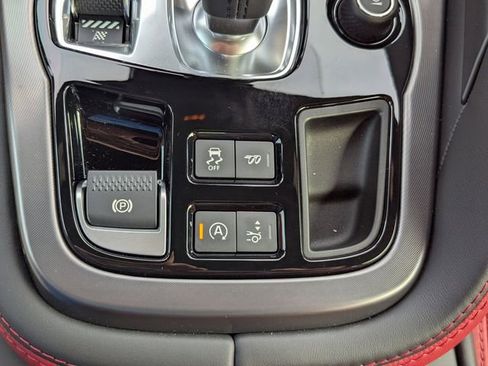 New 2024 Jaguar F-TYPE R image 17