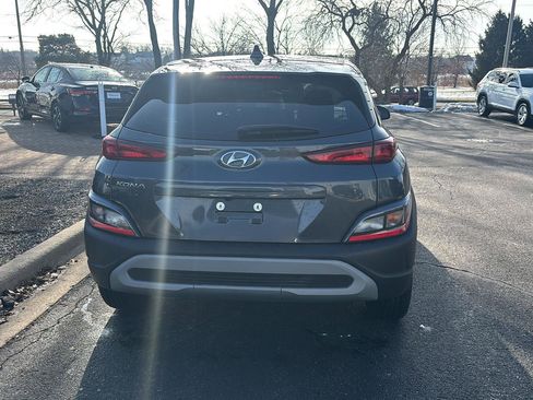 Used 2022 Hyundai Kona SE image 9