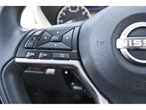 Used 2025 Nissan Sentra SV w/ Trunk Package FWD image 18