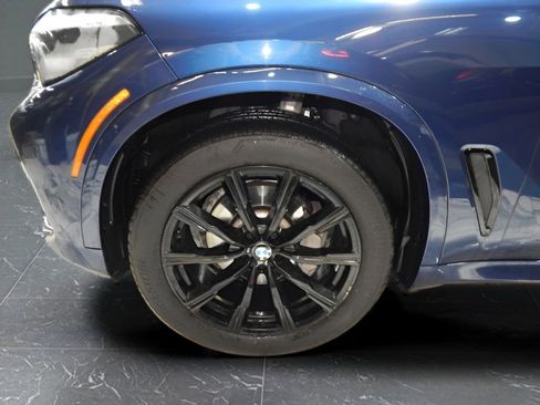 Used 2022 BMW X5 xDrive40i w/ M Sport Package image 5
