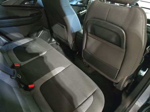 Used 2023 Chevrolet TrailBlazer LT FWD image 11