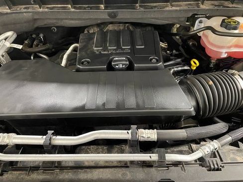 Used 2024 Chevrolet Silverado 1500 LT AWD/4WD image 23