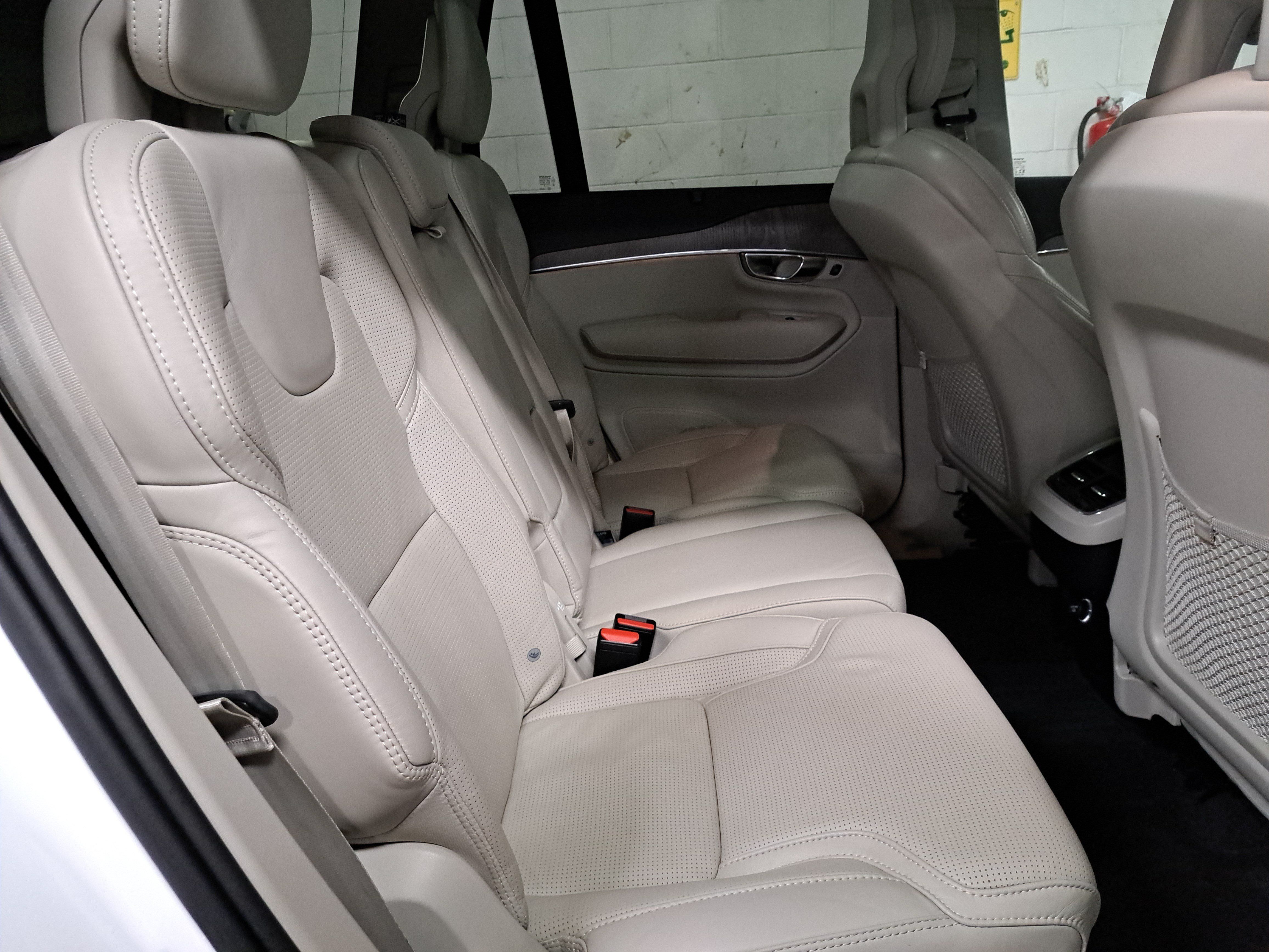 Used 2020 Volvo XC90 T6 Inscription w/ Protection Package Premier AWD/4WD image 12
