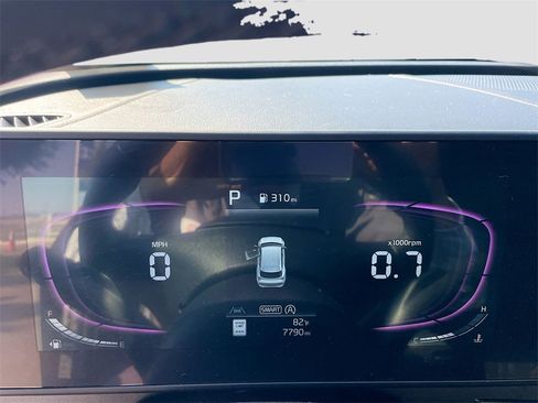 Used 2025 Kia Sportage X-Line w/ Premium Package image 14