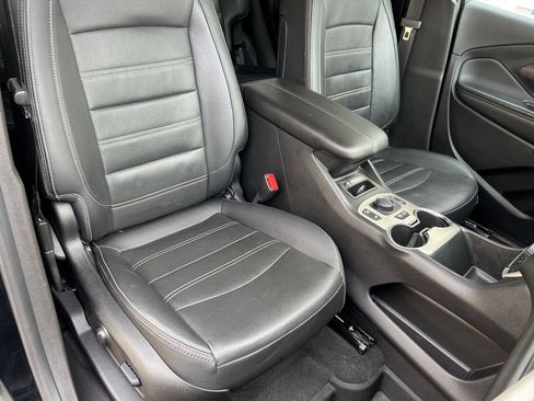 Used 2022 GMC Terrain Denali w/ LPO, Floor Liner Package image 24