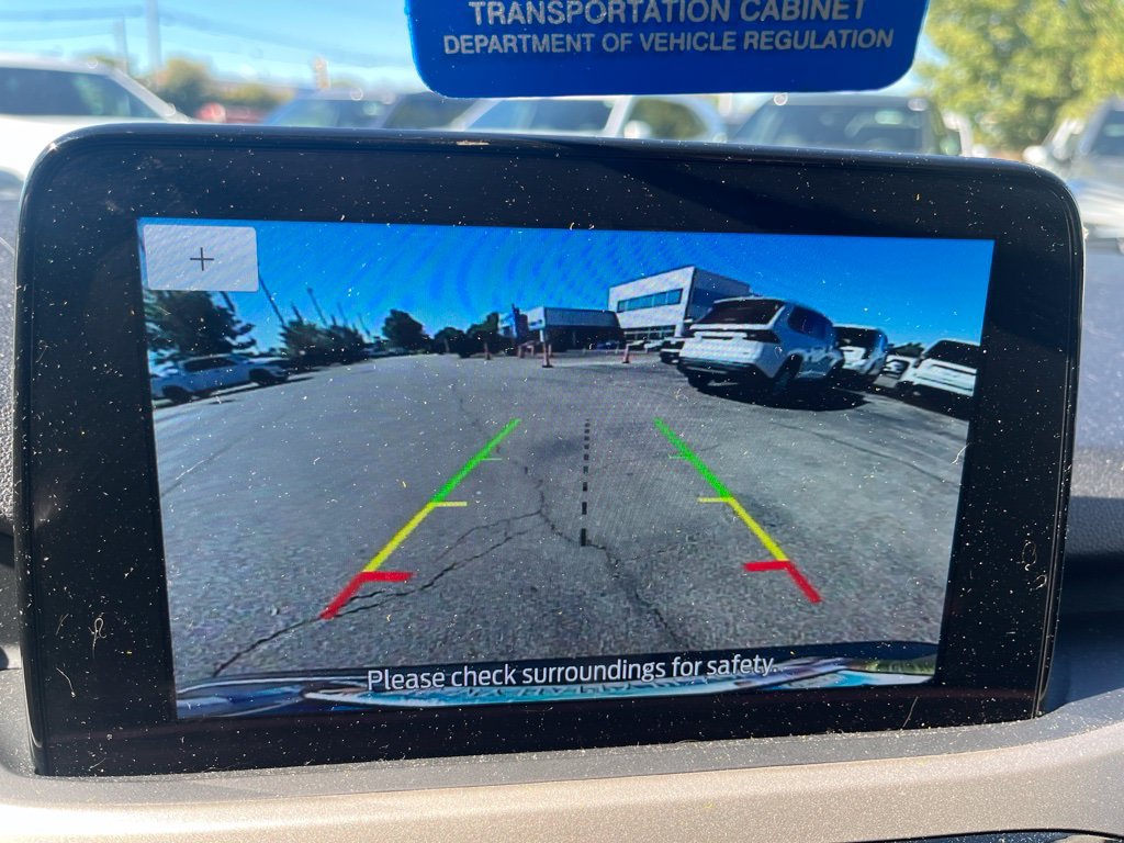 Used 2022 Ford Escape SE w/ SE Sport Appearance Package FWD image 9