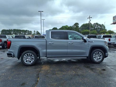 New 2025 GMC Sierra 1500 Denali w/ Technology Package image 3