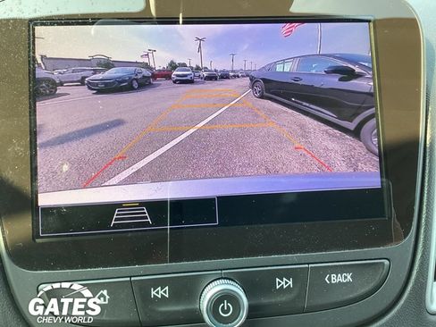 Used 2024 Chevrolet Malibu LT FWD image 16