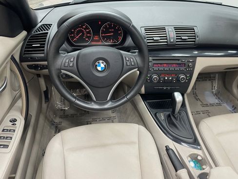 Used 2010 BMW 128i Convertible image 27