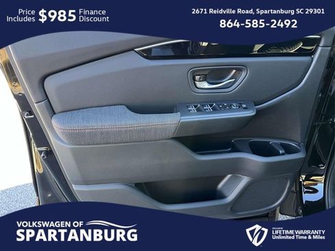 Used 2025 Honda Pilot Sport image 15