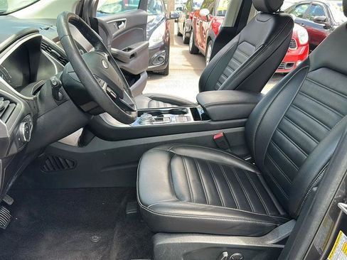 Used 2019 Ford Edge SEL w/ Equipment Group 201A FWD image 23